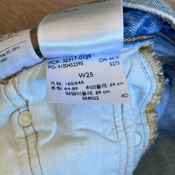 Levi's 501 Premium Denim Cotton Buttonfly Jean Shorts - Picture 9 of 13